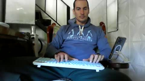 Genaro online show from June 27, 3:50 pm