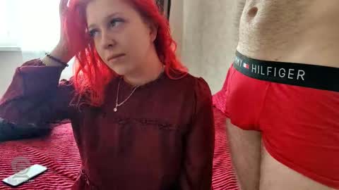 Snapshot of genrikhbecca chatting on February 6, 7:45 am GenrikhBecca online show from February 6, 7:45 am