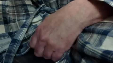 gent063 online show from November 18, 1:04 pm