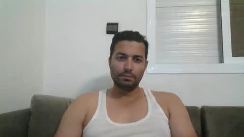 Snapshot of genteldevil chatting on December 30, 12:32 am genteldevil online show from December 30, 12:32 am