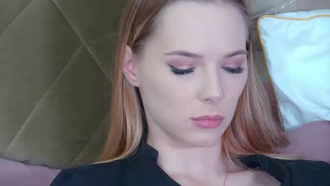 Snapshot of gentlerossi chatting on October 17, 3:25 pm GentleRossi online show from October 17, 3:25 pm