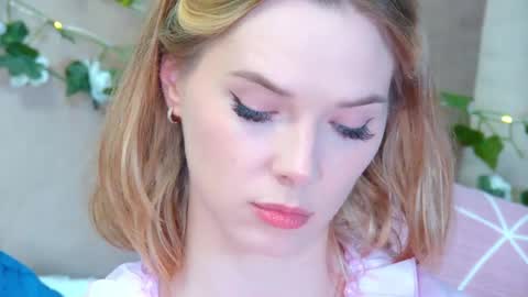 GentleRossi online show from May 12, 8:28 pm
