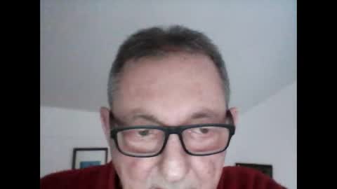 Snapshot of georg1412 chatting on October 27, 1:37 pm georg1412 online show from October 27, 1:37 pm