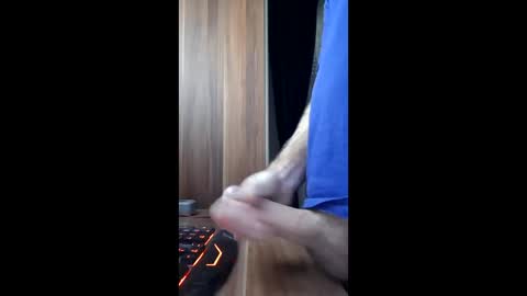 Snapshot of george150473 chatting on December 15, 12:31 pm Georgi online show from December 15, 12:31 pm