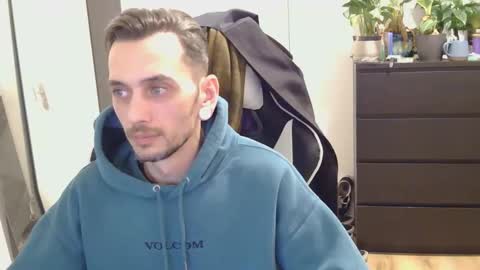 georgek0011 online show from December 16, 11:21 pm