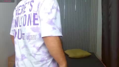 Snapshot of georgesmith_1 chatting on July 5, 3:56 am GEORGE online show from July 5, 3:56 am