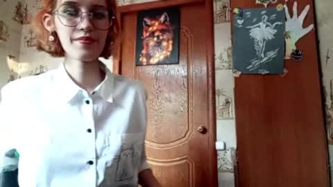 Ellie online show from June 7, 3:38 pm