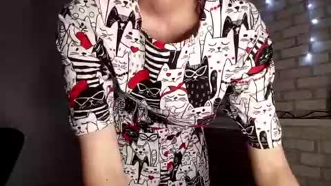 Ellie online show from June 13, 3:32 pm