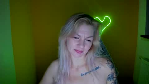 Snapshot of georgianight chatting on January 5, 5:27 pm Georgia online show from January 5, 5:27 pm