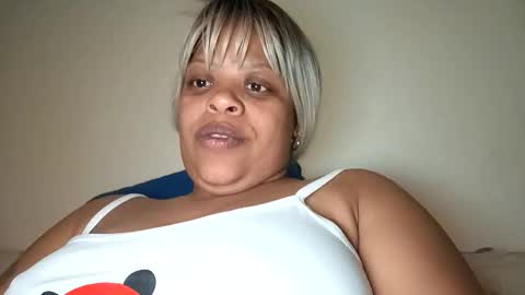 georgina_brownie online show from October 17, 2:37 am