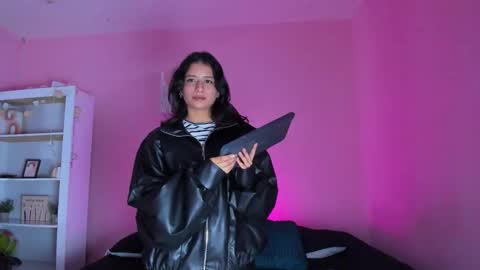 GEORGINA FERRI online show from December 1, 5:18 pm