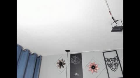 Snapshot of georgina_sensuelle chatting on February 7, 10:52 am Georgina online show from February 7, 10:52 am