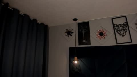 Snapshot of georgina_sensuelle chatting on February 28, 10:49 am Georgina online show from February 28, 10:49 am