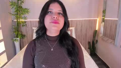 Snapshot of georginareyes chatting on February 27, 10:43 pm GeorginaReyes online show from February 27, 10:43 pm