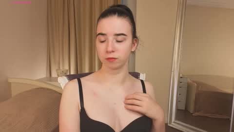 My name is Kelly online show from October 18, 3:09 am