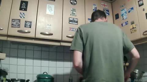 germanbigbln online show from April 19, 6:10 pm