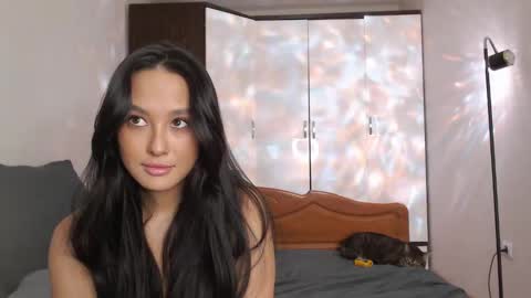 Snapshot of germiona_shine chatting on February 8, 1:00 am Germiona online show from February 8, 1:00 am