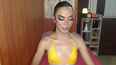 Sidneymorens online show from October 24, 1:46 am