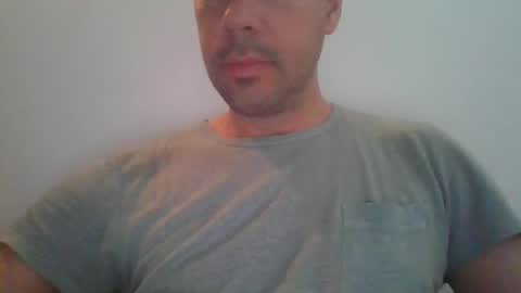 Snapshot of geronimo_2 chatting on December 22, 1:00 pm geronimo_2 online show from December 22, 1:00 pm