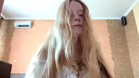 Kate online show from May 19, 11:22 pm