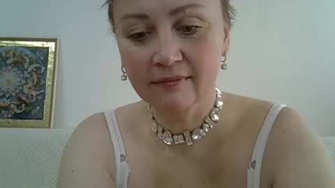 Snapshot of gessy_angel chatting on March 27, 7:14 am gessy_angel online show from March 27, 7:14 am