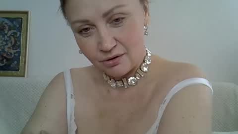 Snapshot of gessy_angel chatting on March 27, 8:26 am gessy_angel online show from March 27, 8:26 am