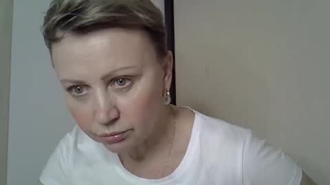 Snapshot of gessy_angel chatting on April 4, 7:11 pm gessy_angel online show from April 4, 7:11 pm
