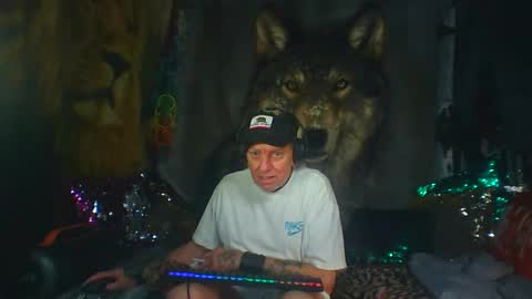 lestatbites online show from May 6, 3:02 am