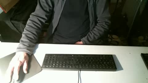 Snapshot of getz62 chatting on January 4, 9:00 am getz62 online show from January 4, 9:00 am