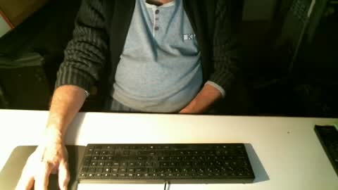 Snapshot of getz62 chatting on February 3, 8:46 am getz62 online show from February 3, 8:46 am