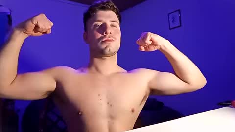 gferrari1996 online show from September 11, 6:46 am