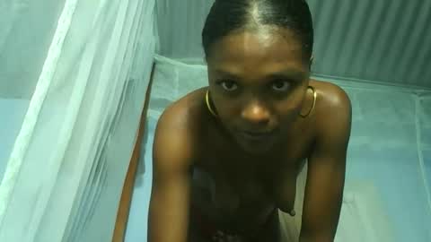 gggloria online show from January 11, 6:35 pm