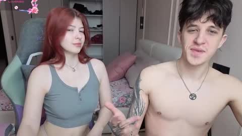 Snapshot of ggoppolsme chatting on February 6, 9:01 am Ester and Ri online show from February 6, 9:01 am