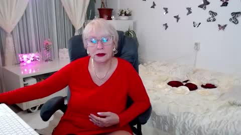 Ghertrudequeen online show from October 4, 3:37 am