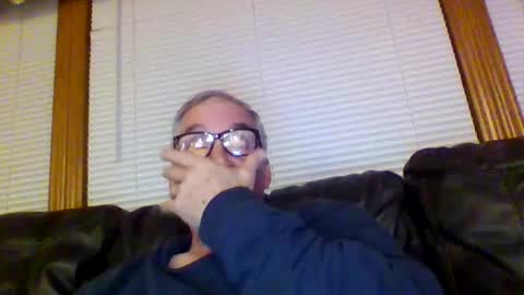 Snapshot of ghost2534 chatting on December 12, 4:26 am ghost2534 online show from December 12, 4:26 am