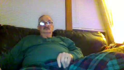 Snapshot of ghost2534 chatting on January 23, 4:41 am ghost2534 online show from January 23, 4:41 am