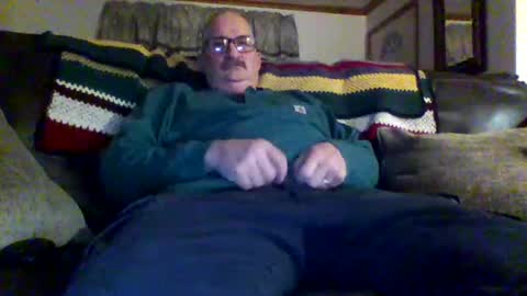 Snapshot of ghost2534 chatting on March 7, 4:24 am ghost2534 online show from March 7, 4:24 am