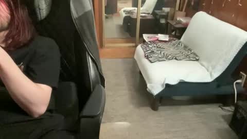 ghostboygbc online show from April 9, 6:19 am