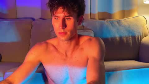 big boy ghost face online show from October 8, 1:14 am