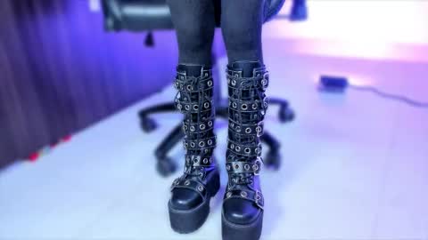 Sara online show from September 26, 6:34 pm