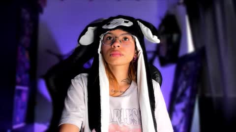 Sara online show from October 4, 2:26 pm