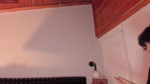 Snapshot of ghosty_doll chatting on January 16, 8:13 pm Allison online show from January 16, 8:13 pm