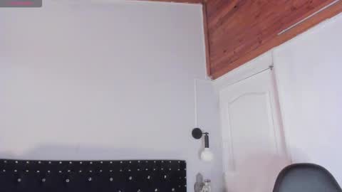 Snapshot of ghosty_doll chatting on February 4, 8:25 pm Allison online show from February 4, 8:25 pm