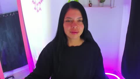 giaaaa   online show from March 19, 12:47 am