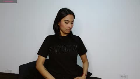 Gia Lee online show from October 19, 4:57 am