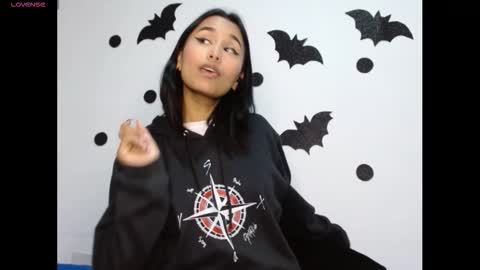 Gia Lee online show from October 28, 2:59 am