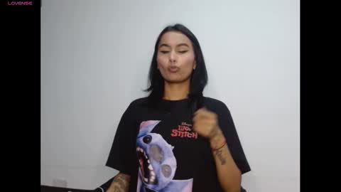 Gia Lee online show from November 11, 2:33 am