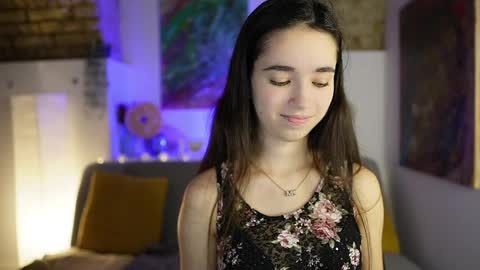 Gia Paige18 online show from December 17, 12:54 pm