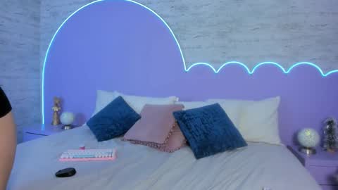 Gia online show from January 7, 7:38 pm