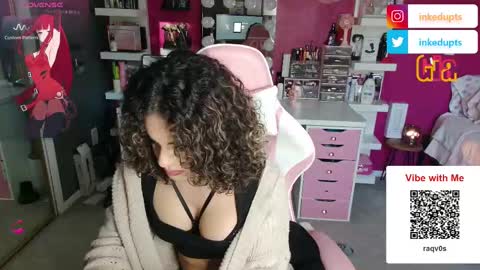 Gia Dior  online show from November 4, 8:30 pm